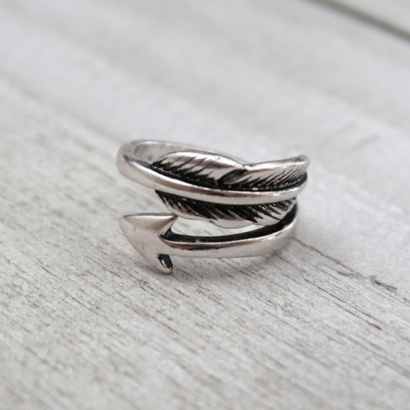 Silver Arrow Ring - Picture 3 of 4